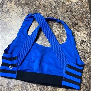 Lululemon sports bra